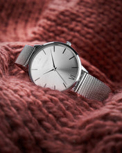 Load image into Gallery viewer, The Eros Mesh - Silver Sunray

